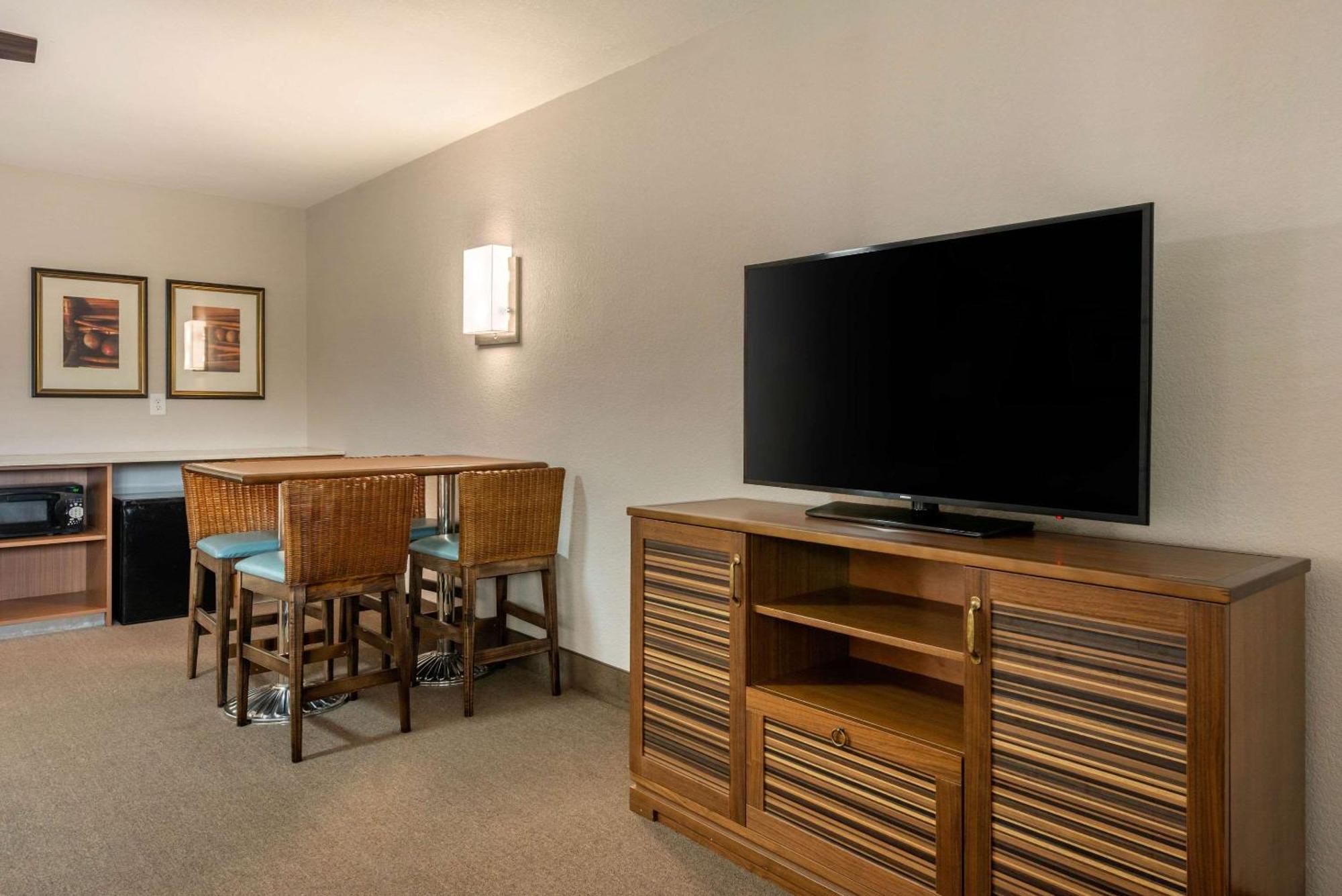 Seafarer Inn & Suites, Ascend Hotel Collection Jekyll Island Eksteriør bilde